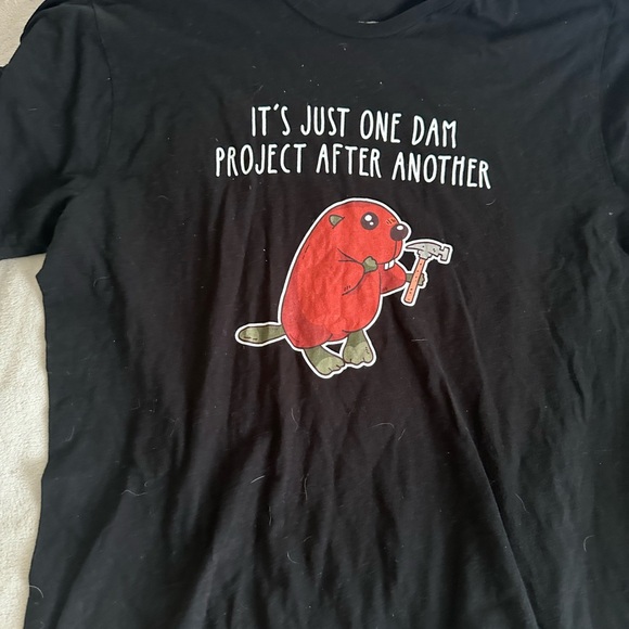 Gildan Black T-Shirt beaver, one damn project after another - Picture 1 of 2